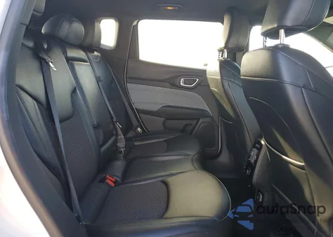 2024 Jeep Compass Latitude z USA, uszkodzony, nr VIN 3C4NJDBN4RT603424